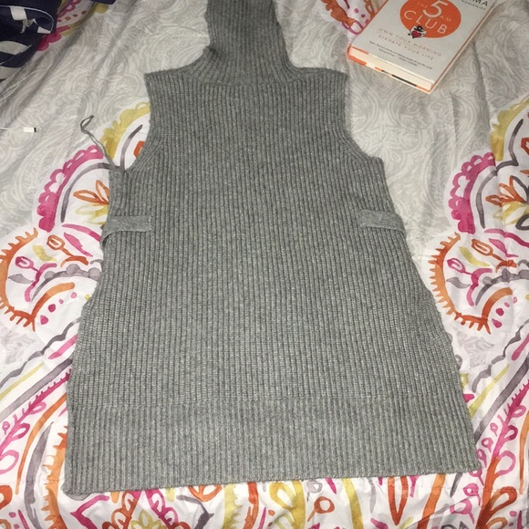 ⚡️SALE⚡️By Anthropologie sleeveless turtleneck sweater - Picture 3 of 5